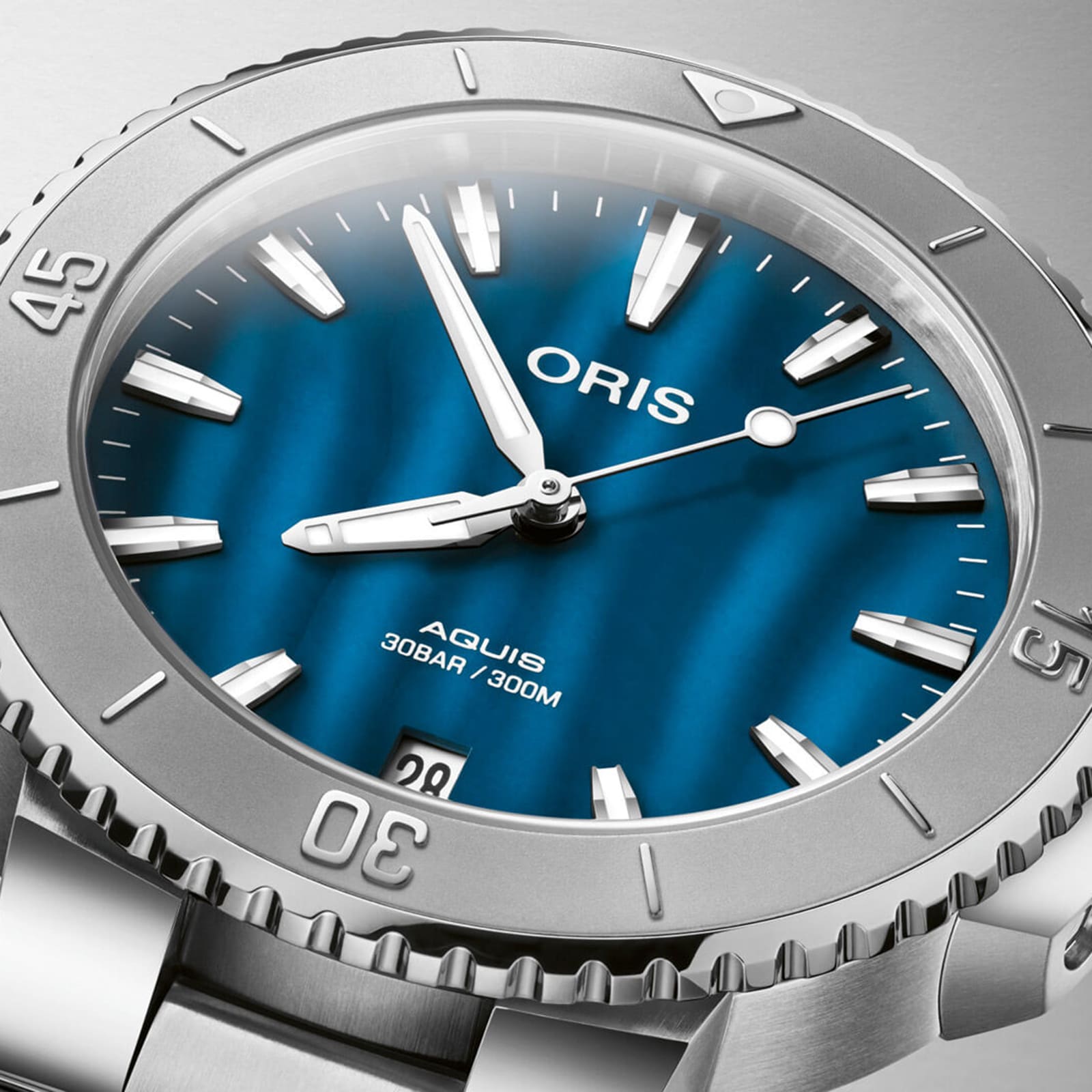 Oris Aquis Date 36.5mm Unisex Watch Blue