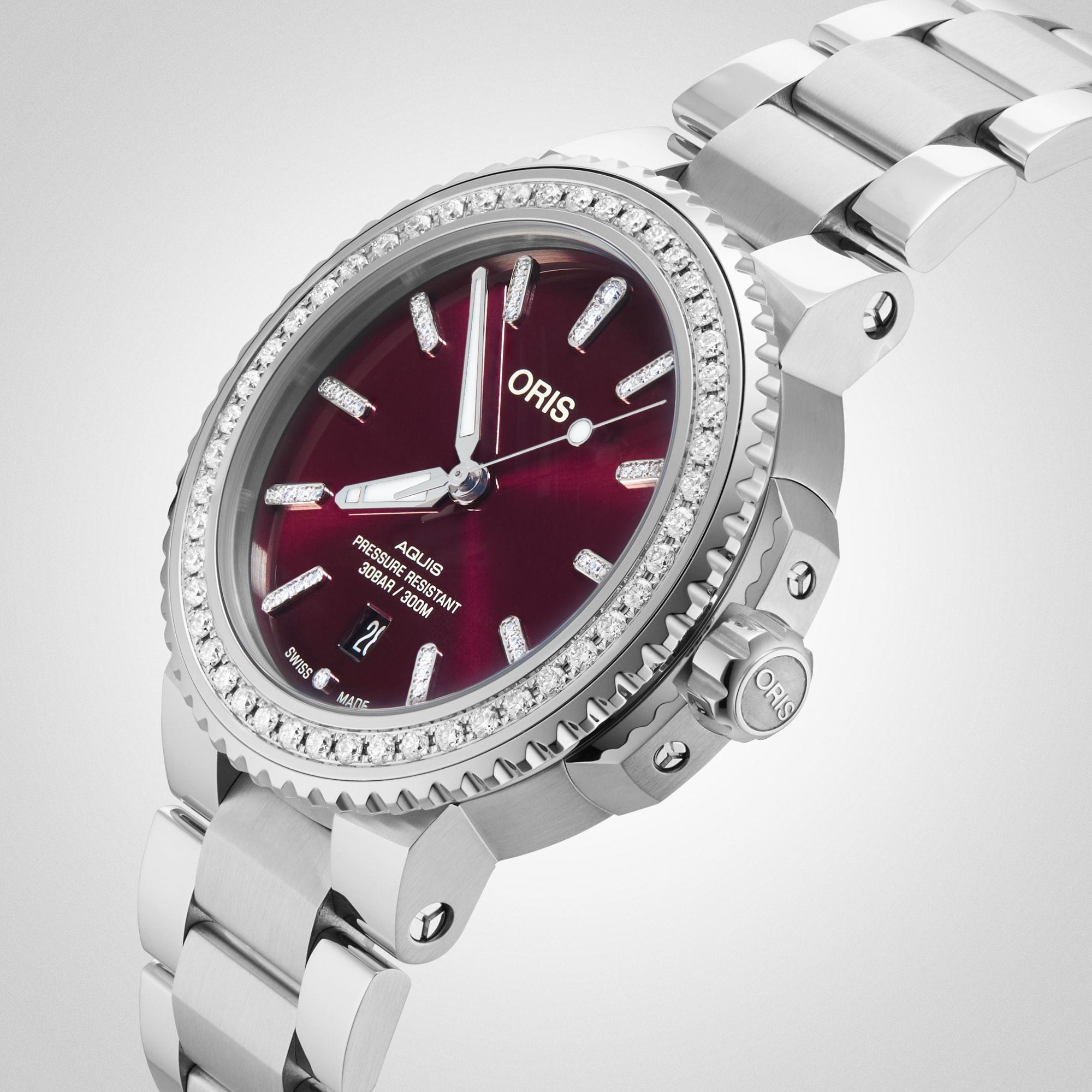 Oris Aquis Cherry Diamond Bezel 41.5mm Unisex Watch - Stainless Steel Strap Oris Aquis Cherry Diamond Bezel 41.5mm Unisex Watch - Stainless Steel Strap