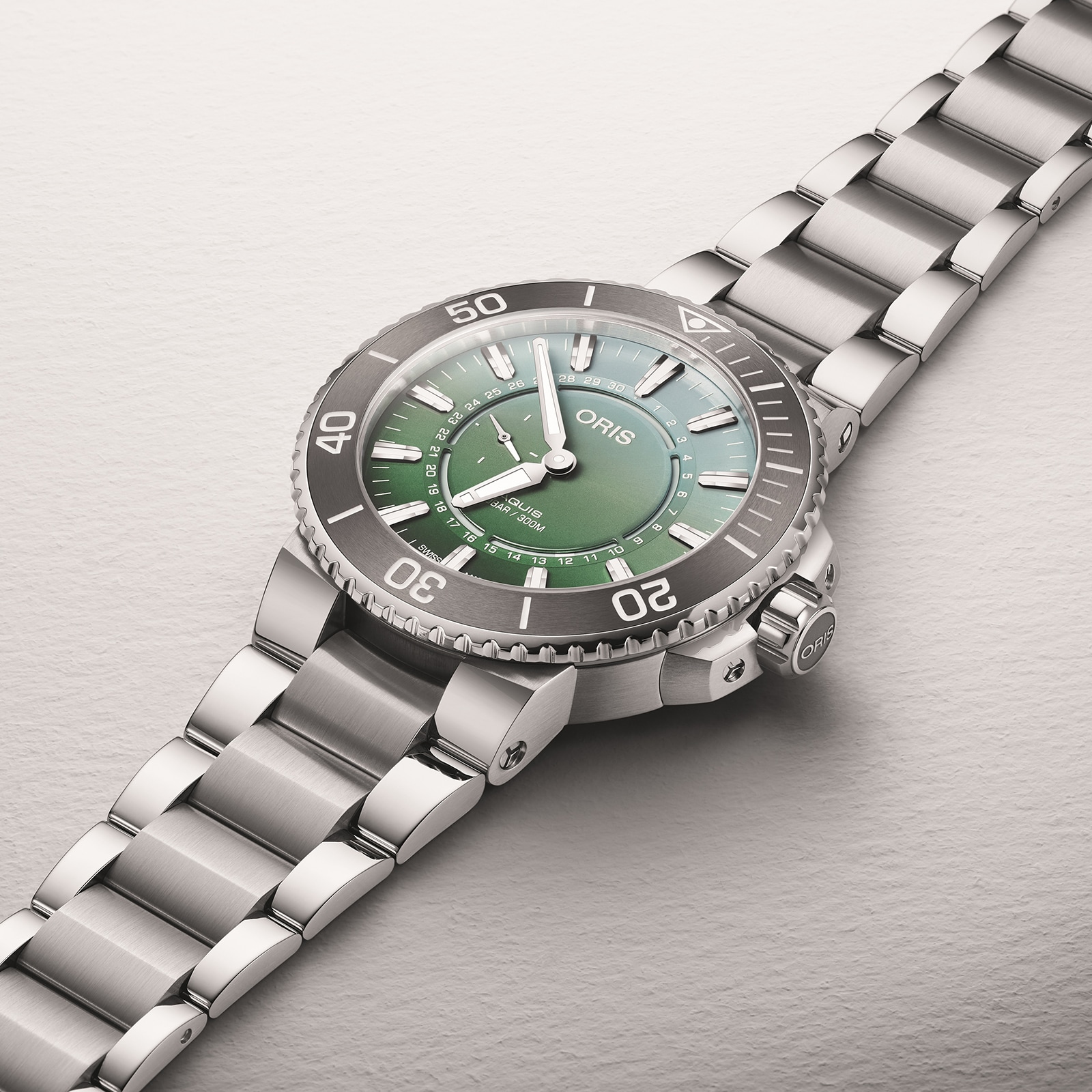 Oris Aquis Dat Watt Limited Edition II 43.5mm Mens Watch Green