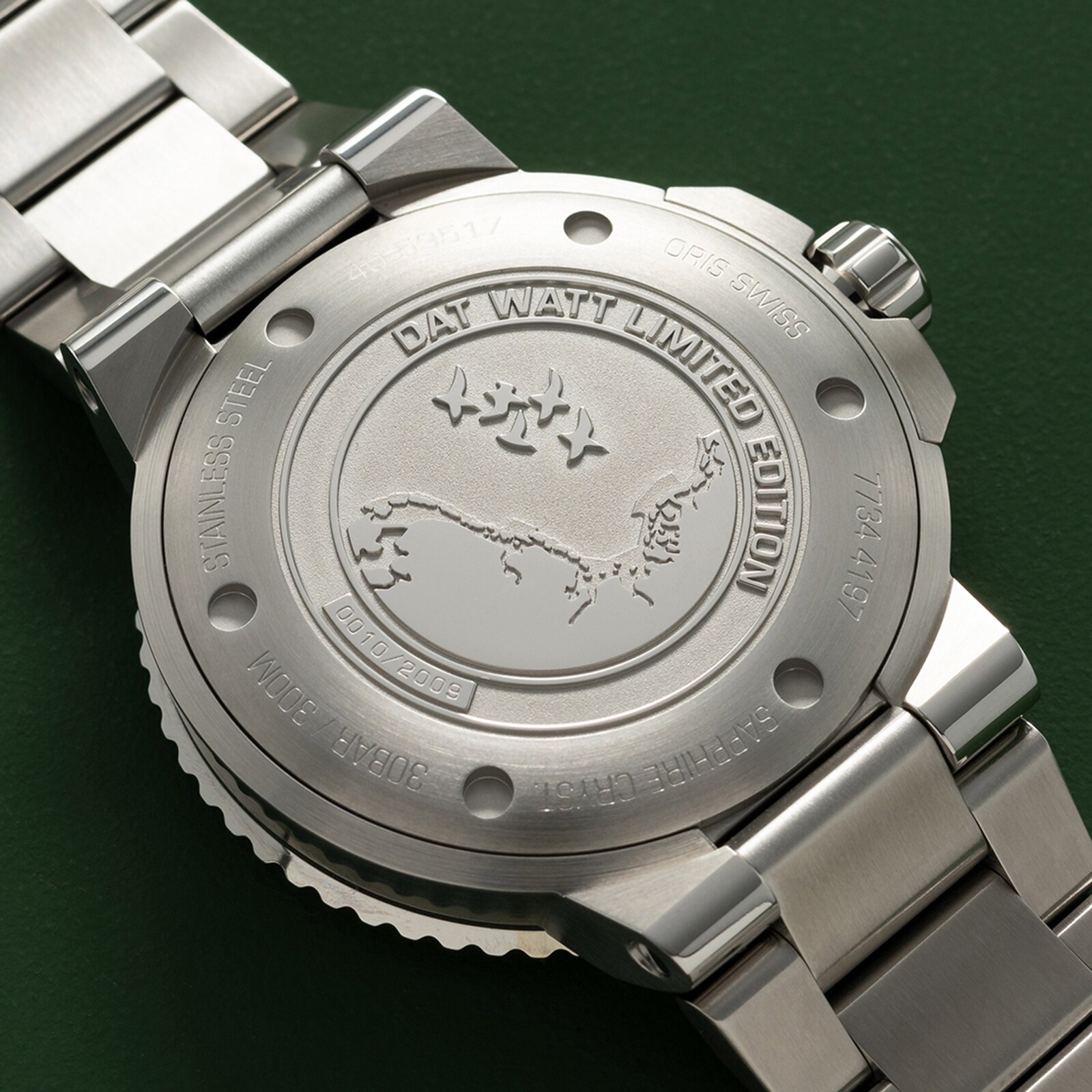 Oris Aquis Dat Watt Limited Edition II 43.5mm Mens Watch Green