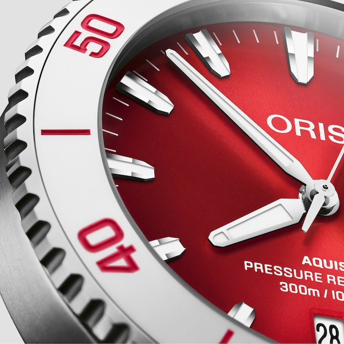 Oris Aquis Date Taste Of Summer 41.5mm Unisex Watch Red