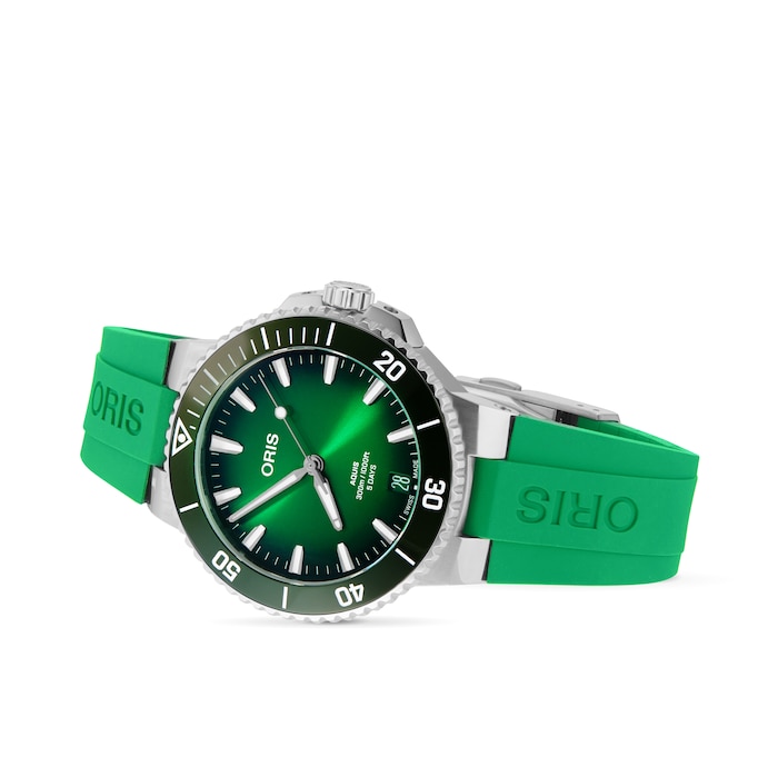 Oris Aquis Calibre 400 43.5mm Green Strap