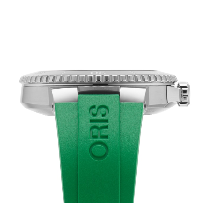 Oris Aquis Calibre 400 43.5mm Green Strap