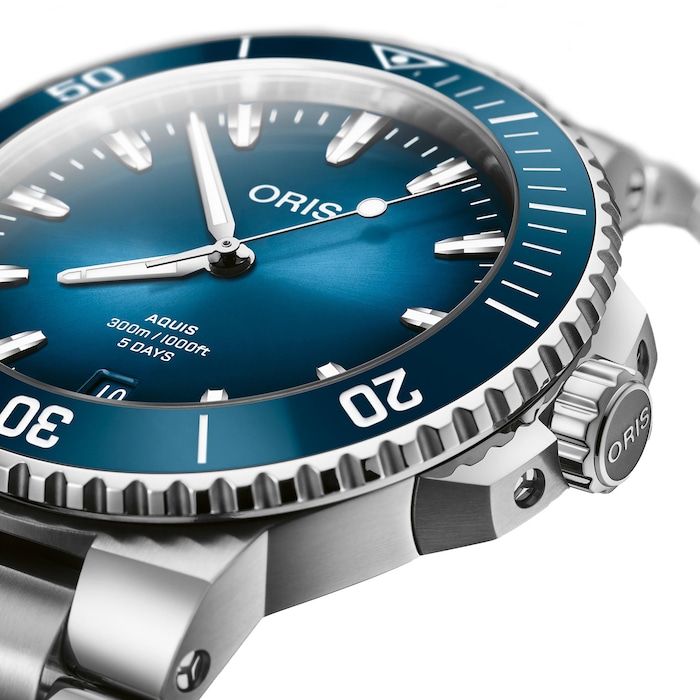 Oris Aquis Calibre 400 43.5mm Blue Dial