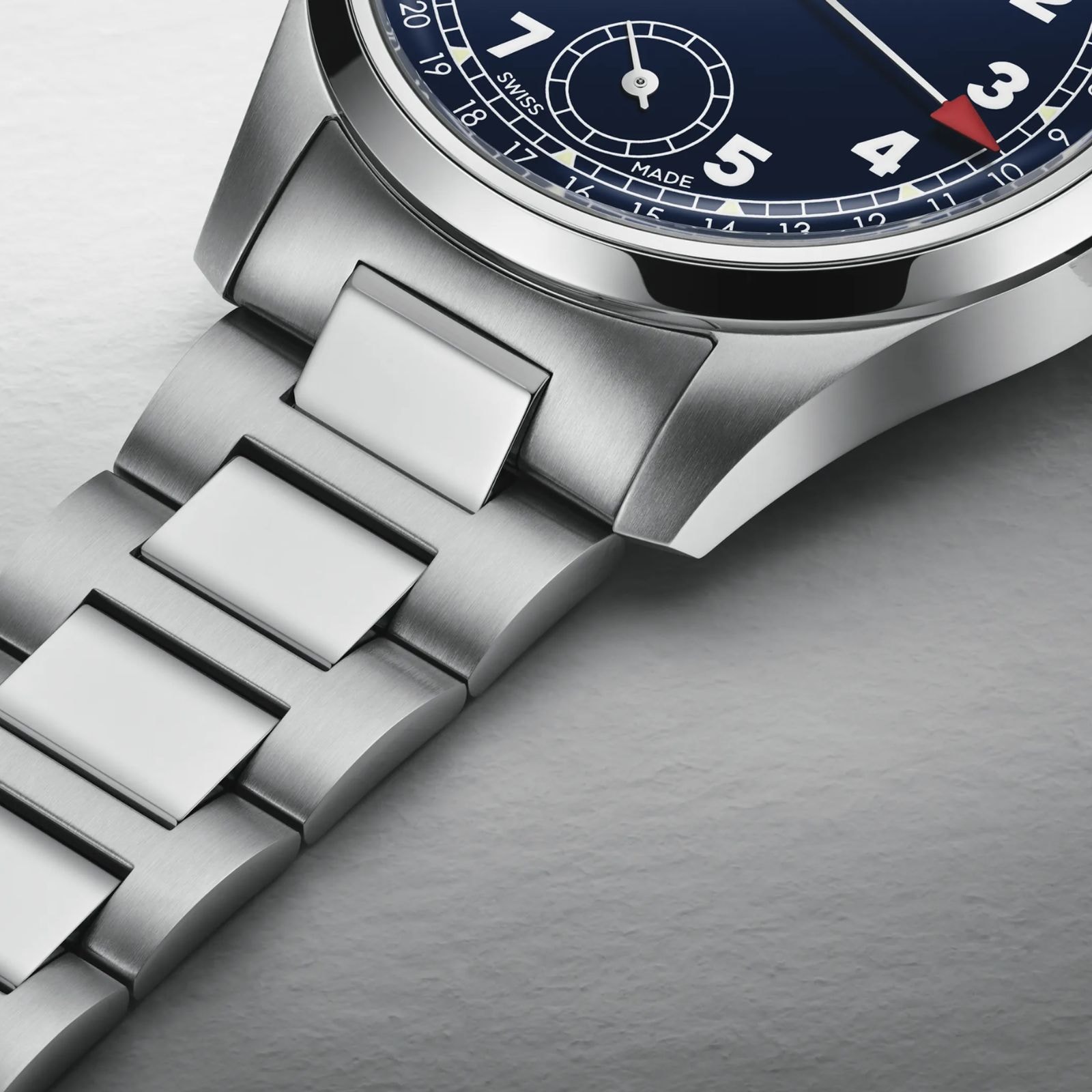 Oris Big Crown Pointer Date Calibre 403 38mm Mens Watch Navy