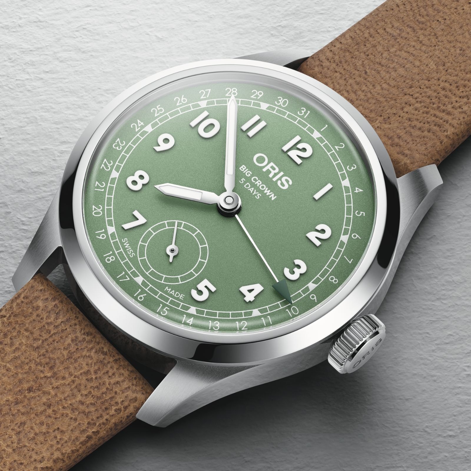 Oris Big Crown Pointer Date Calibre 403 40mm Mens Watch Green Leather