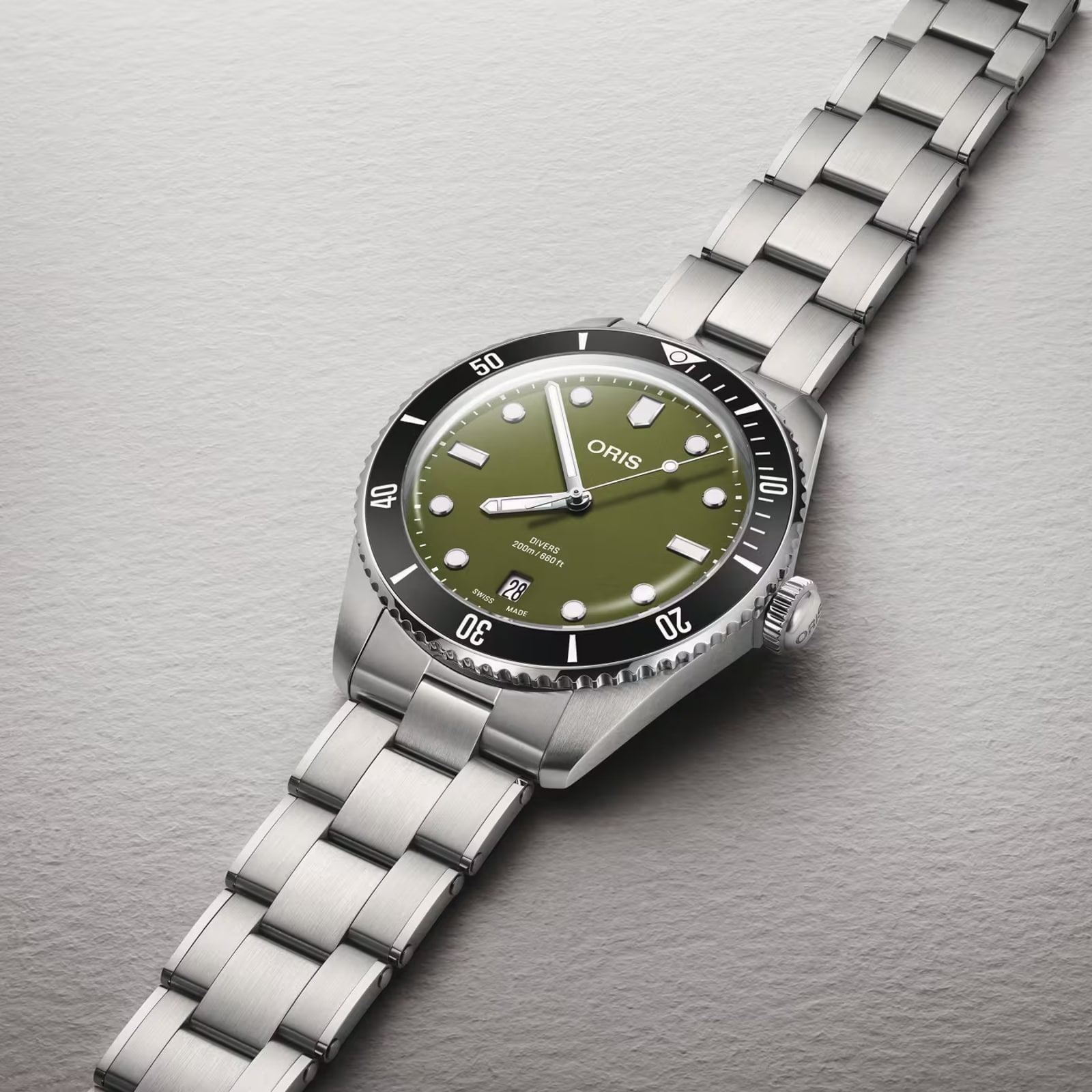 Oris Divers Date 39mm Unisex Watch Green