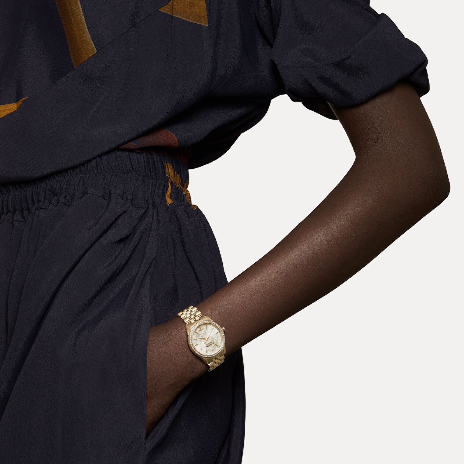 Vivienne Westwood Little Wallace 32mm Ladies Watch Gold