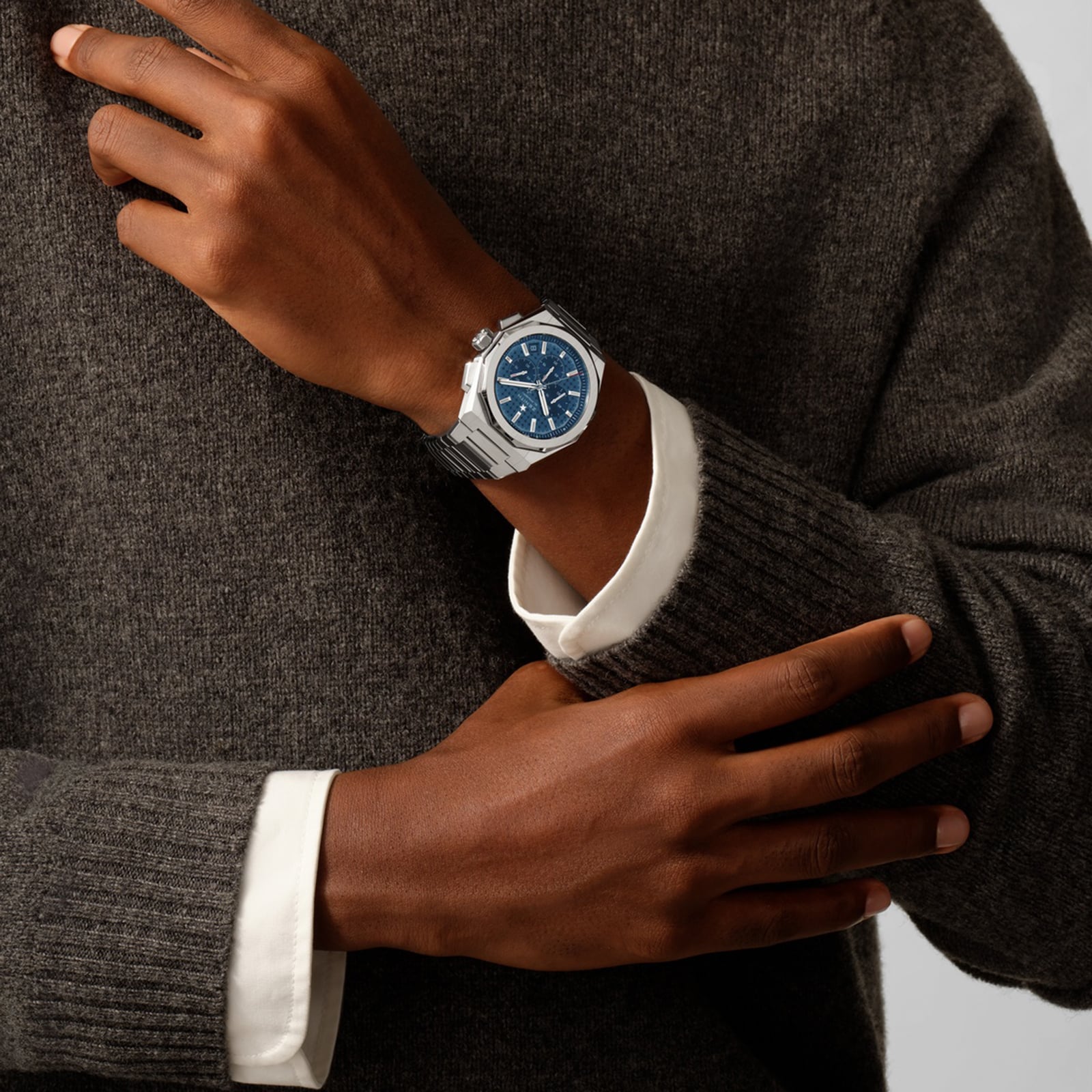 Zenith Defy Skyline Chronograph 42mm Mens Watch Blue Interchangeable Strap Zenith Defy Skyline Chronograph 42mm Mens Watch Blue Interchangeable Strap