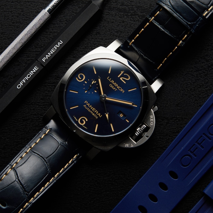 Panerai Luminor GMT 44mm Mens Watch