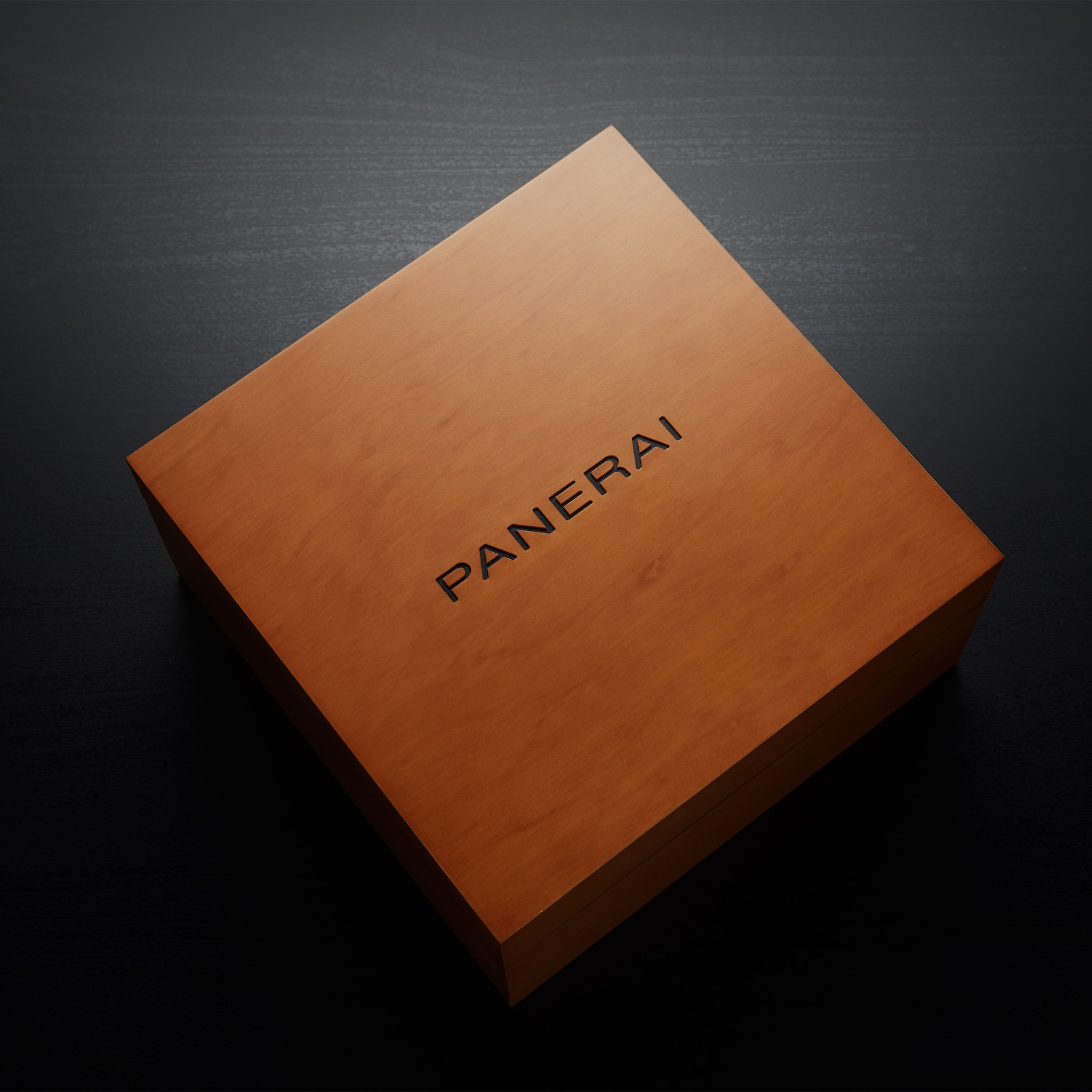 Panerai Luminor GMT 44mm Mens Watch
