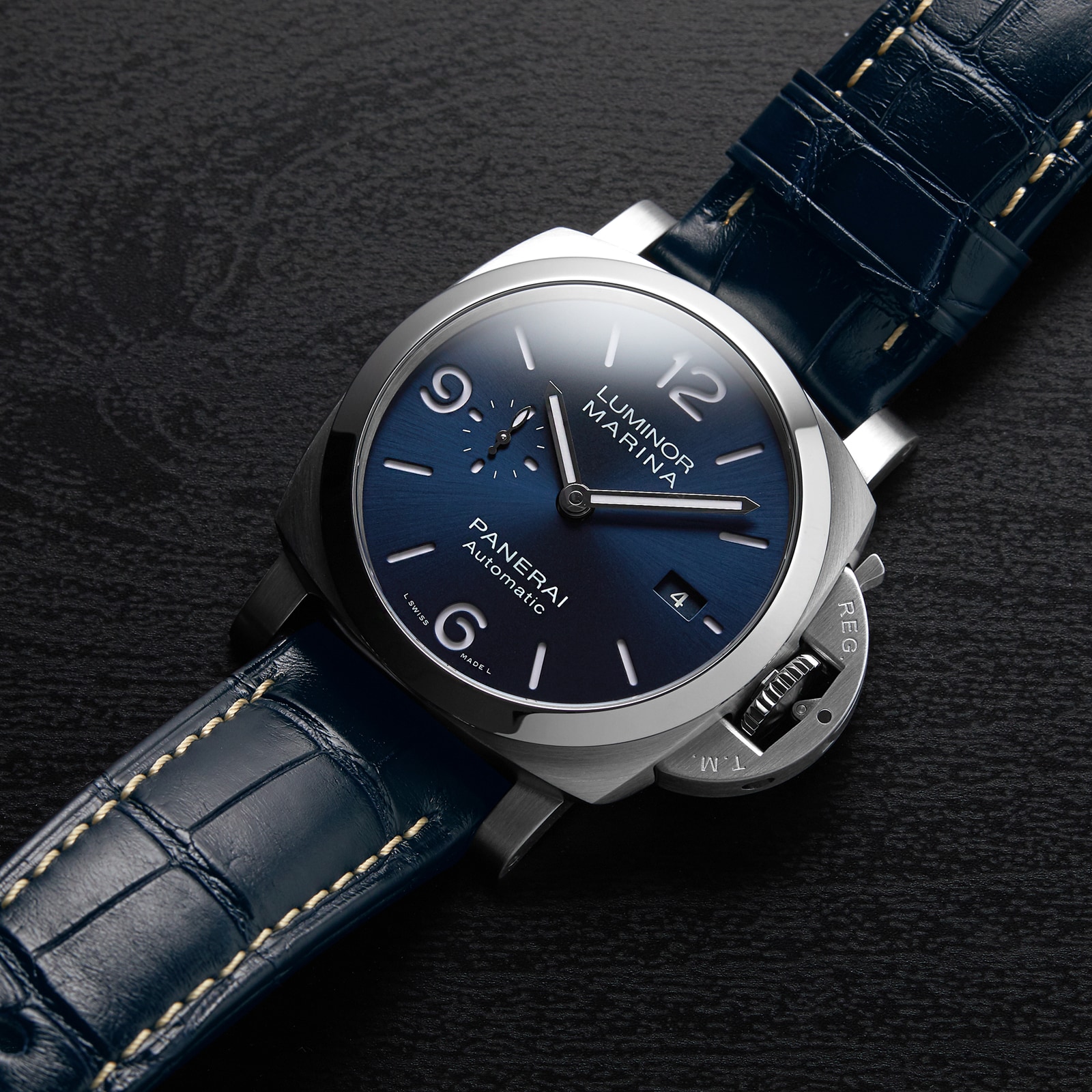 Panerai Luminor Marina 44mm Mens Watch