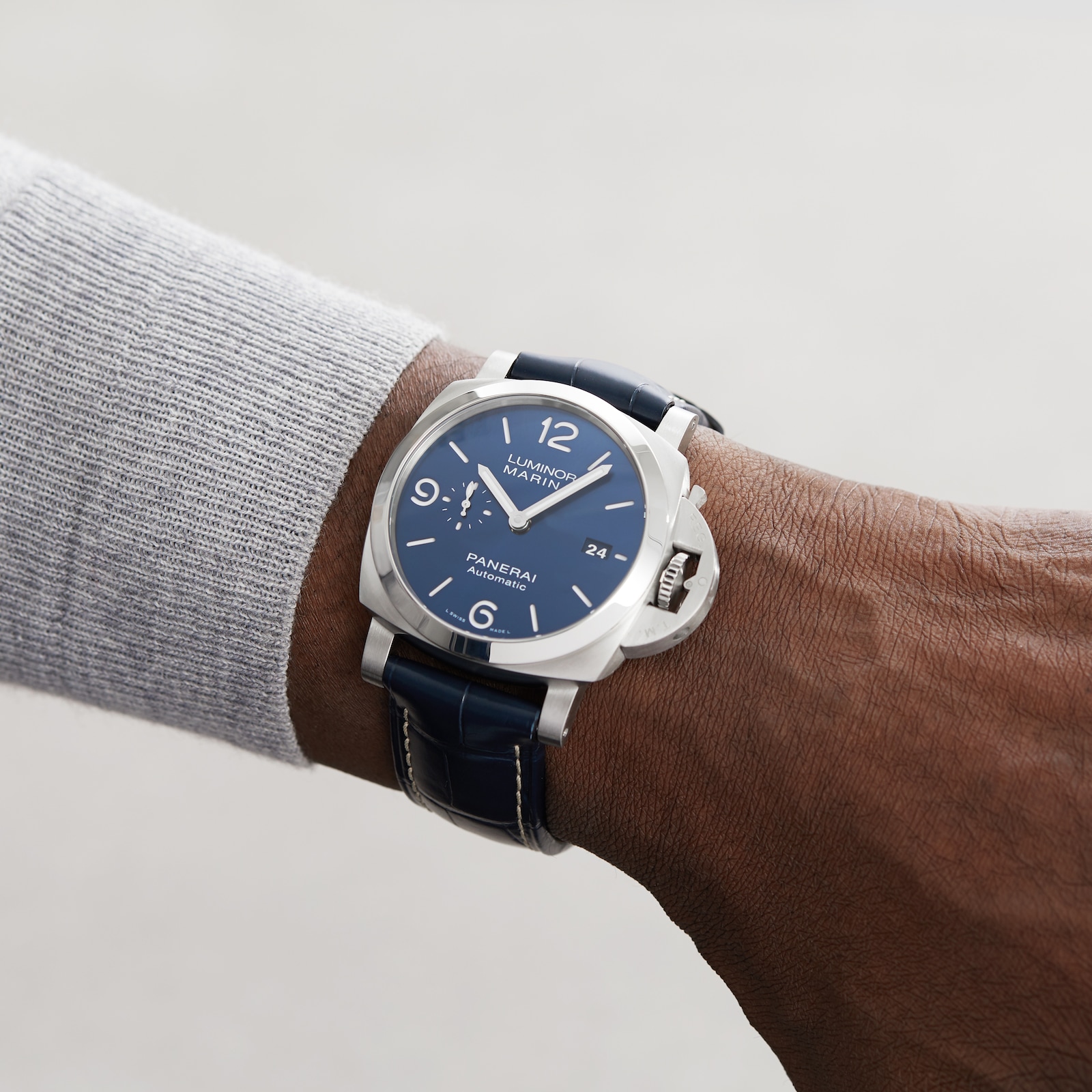 Panerai Luminor Marina 44mm Mens Watch