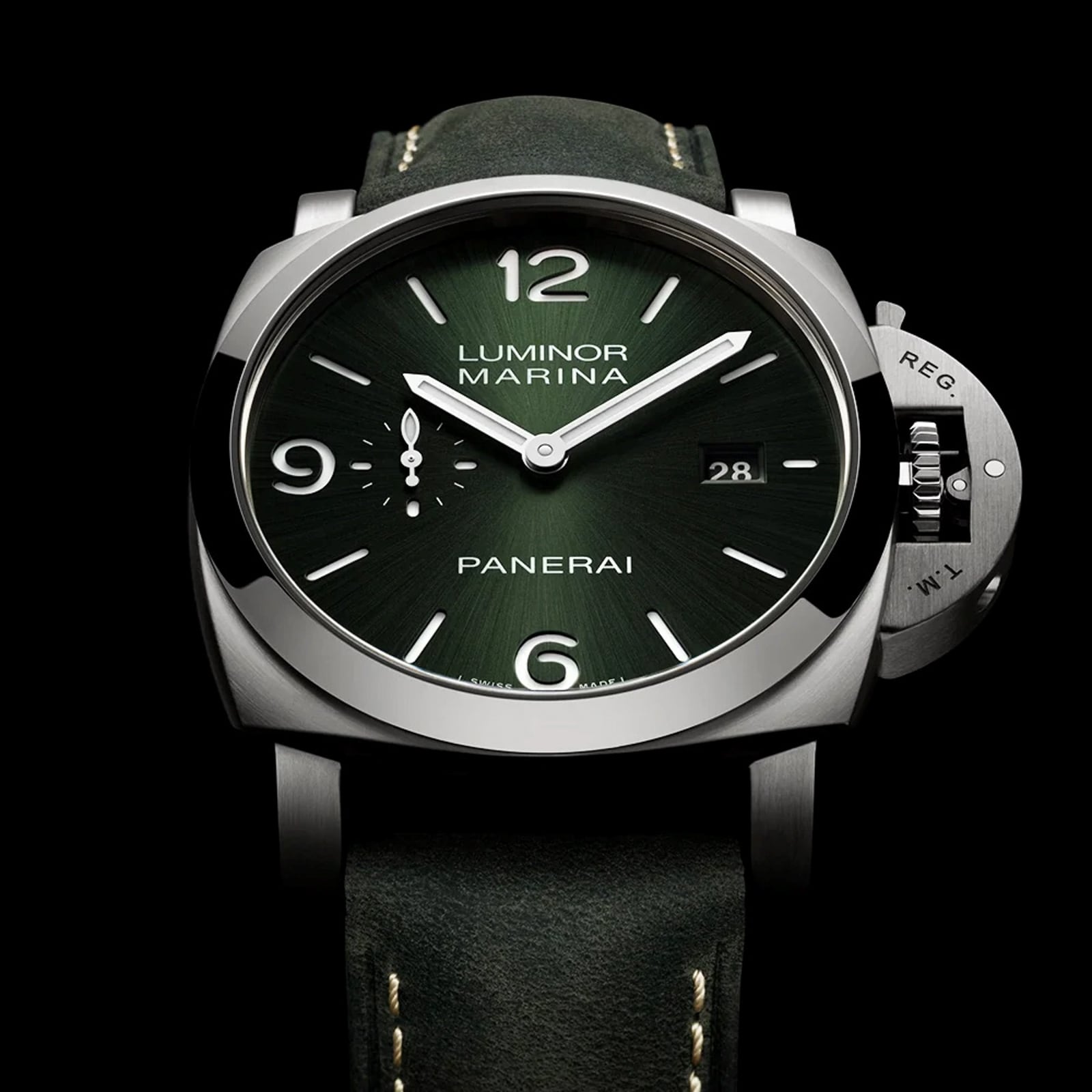 Panerai Luminor Marina Titanio 44mm Mens Watch Green Panerai Luminor Marina Titanio 44mm Mens Watch Green