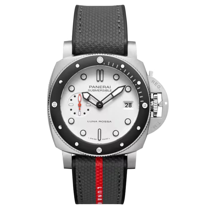 Panerai Submersible Luna Rossa 42mm Mens Watch