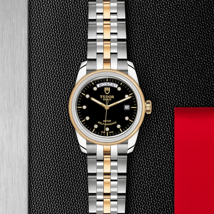 Tudor Glamour Date + Day