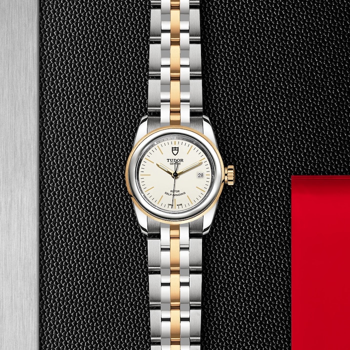 Tudor Glamour Date
