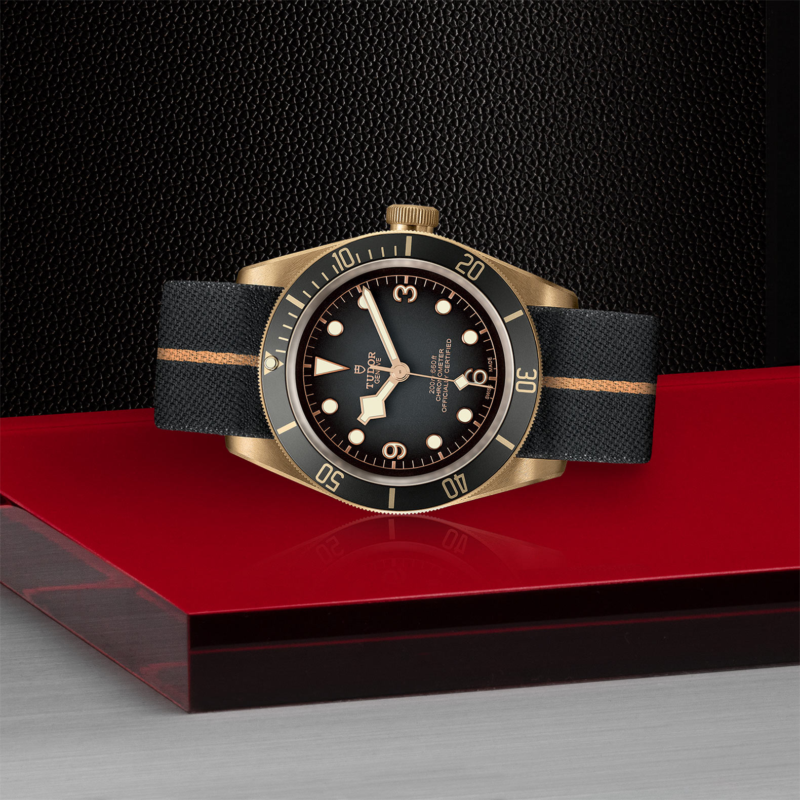 Tudor Black Bay Bronze 43mm Bronze Case Fabric Strap Tudor Black Bay Bronze 43mm Bronze Case Fabric Strap