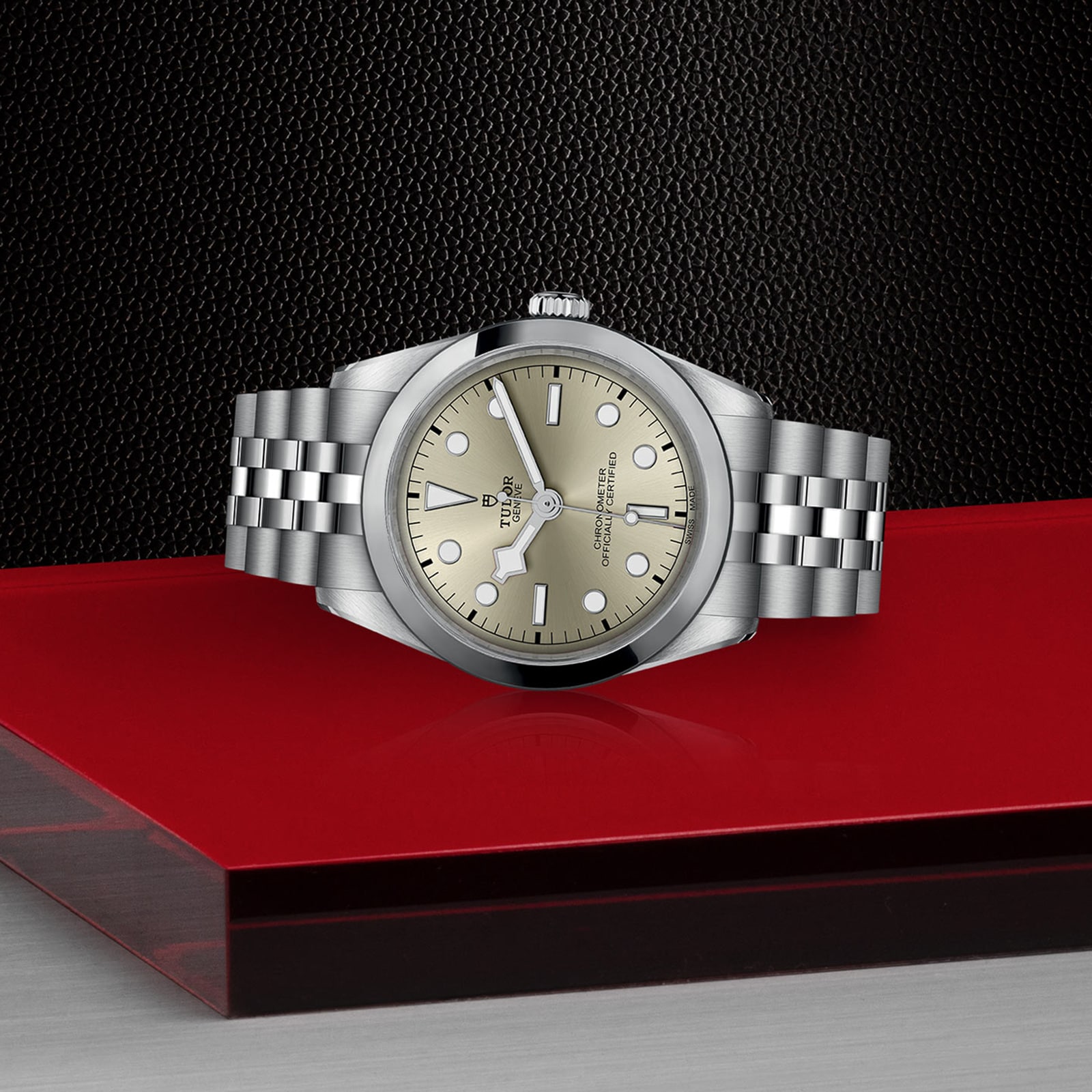 Tudor Black Bay One 36 Manufacture Calibre MT5400 (COSC) 36mm Steel Case Steel Bracelet Tudor Black Bay One 36 Manufacture Calibre MT5400 (COSC) 36mm Steel Case Steel Bracelet