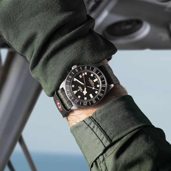 Tudor Pelagos FXD GMT Manufacture Calibre MT5652-U 42mm Titanium Case Green Fabric Strap