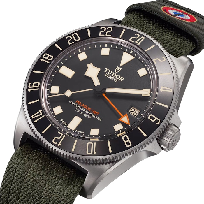 Tudor Pelagos FXD GMT Manufacture Calibre MT5652-U 42mm Titanium Case Green Fabric Strap