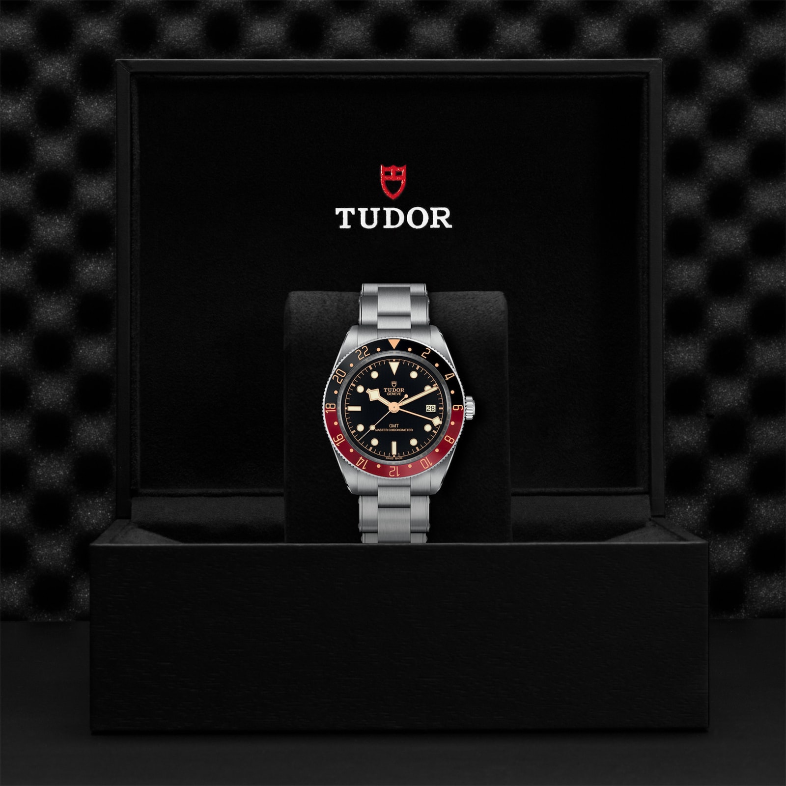 Tudor Black Bay 58 GMT 39mm black and burgundy bezel Tudor Black Bay 58 GMT 39mm black and burgundy bezel