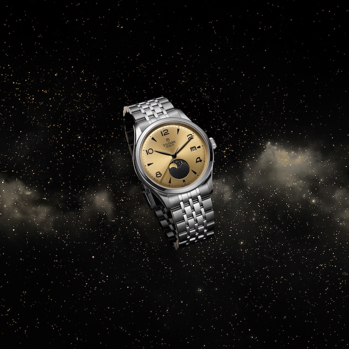 Tudor 1926 Luna 39mm Mens Watch Steel Case Moon Phase Indicator Champagne Dial
