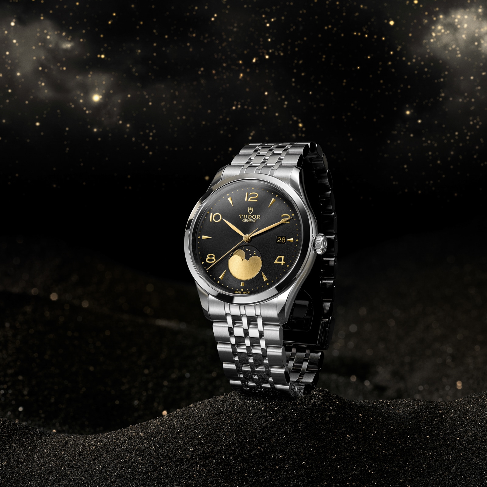 Tudor 1926 Luna 39mm Mens Watch Steel Case Moon Phase Indicator Black Dial