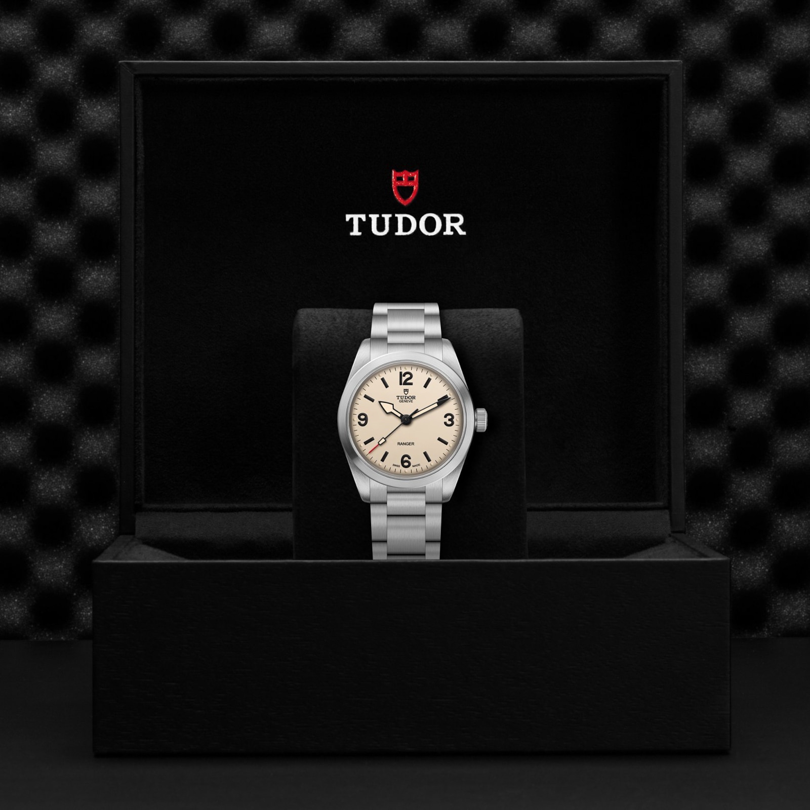 Tudor Ranger 36mm Steel Case Beige Dial Tudor Ranger 36mm Steel Case Beige Dial