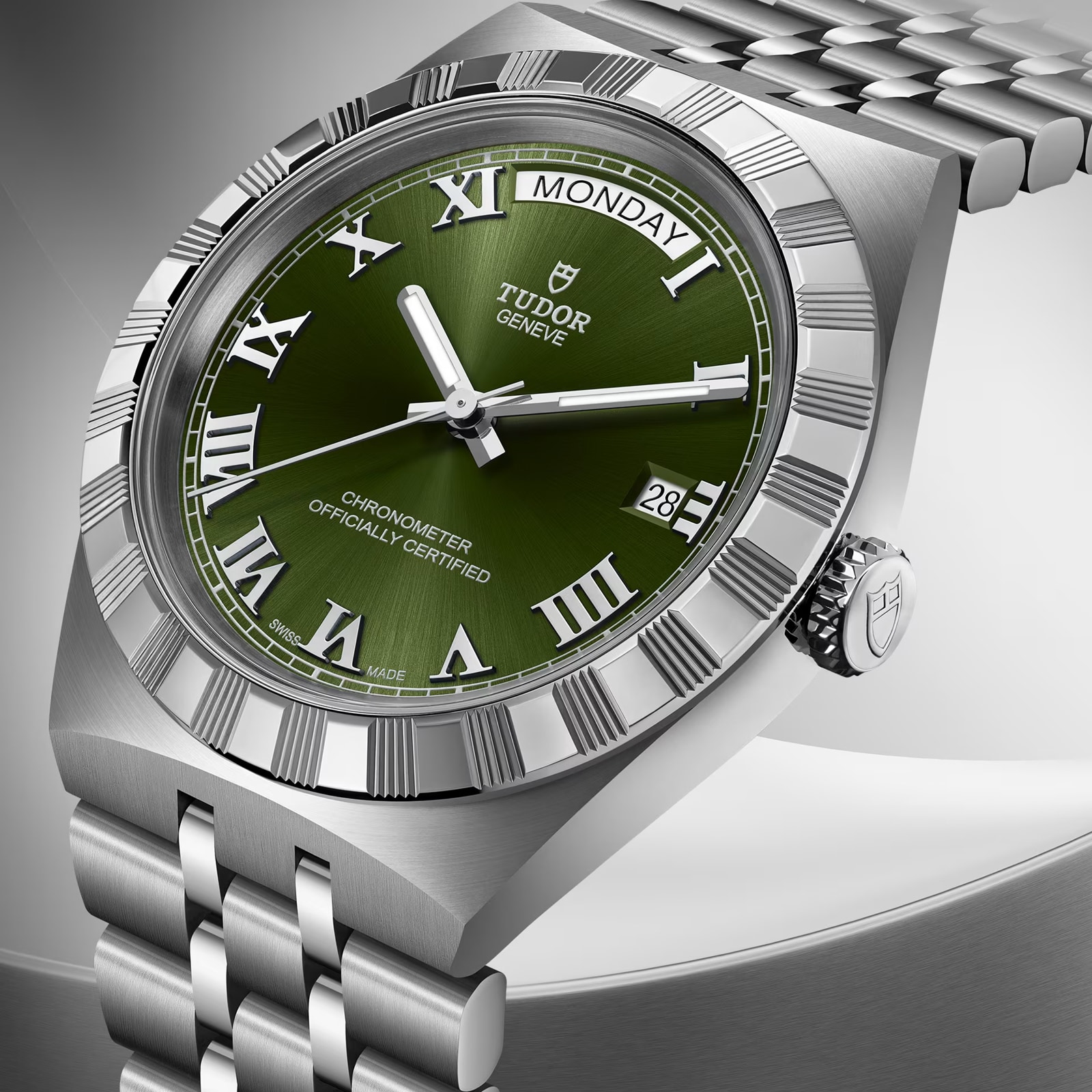 Tudor Royal 40mm Steel Case Watch Green Tudor Royal 40mm Steel Case Watch Green