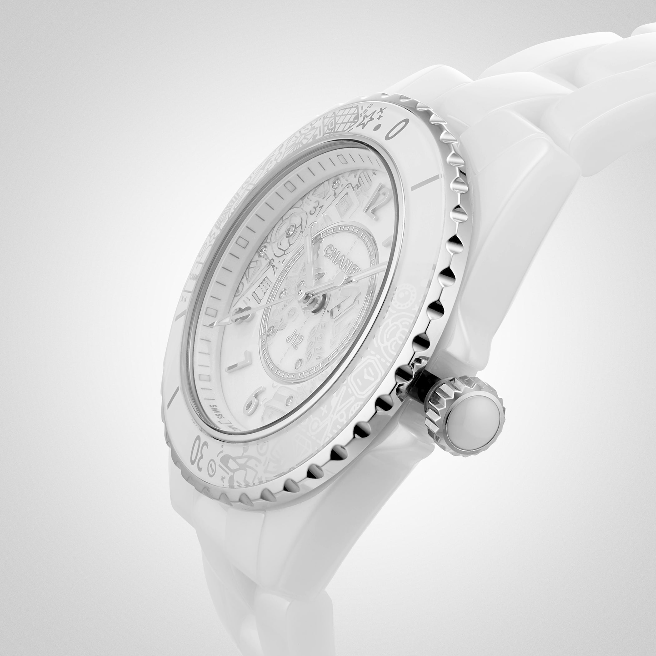 CHANEL J12 White 33mm CHANEL J12 White 33mm