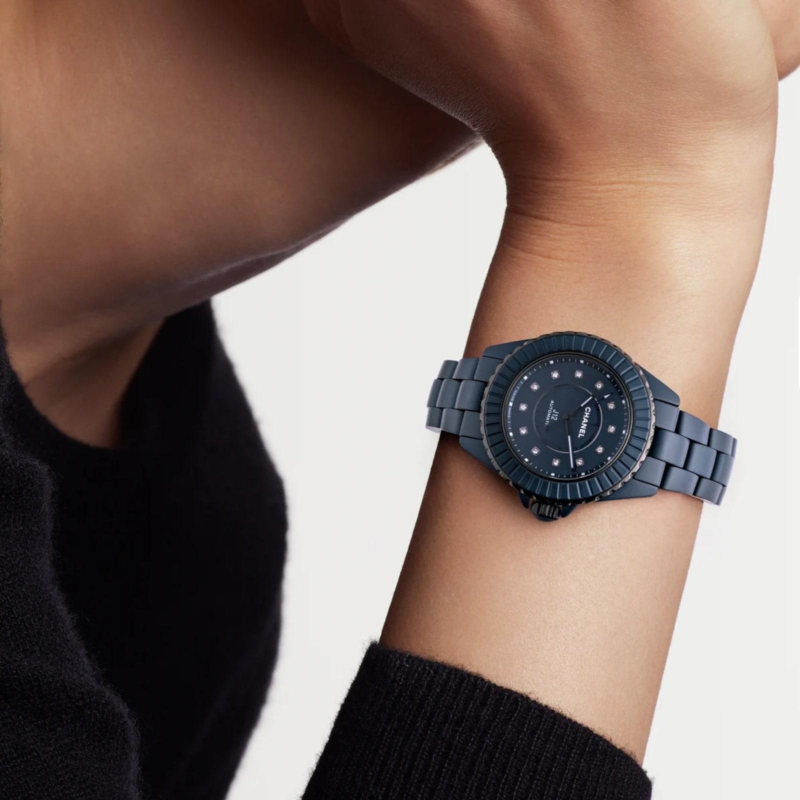 Chanel J12 BLEU WATCH CALIBRE 12.2, 33 MM