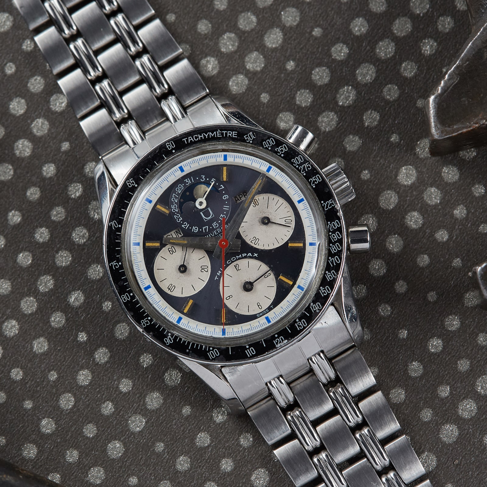 Pre-Owned Universal Geneve Tri-Compax Moonphase