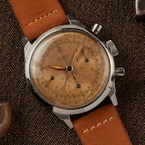 Pre-Owned Universal Geneve by Analog Shift Universal Geneve Oversized Salmon Chronograph