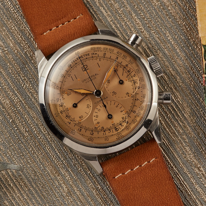 Pre-Owned Universal Geneve by Analog Shift Universal Geneve Oversized Salmon Chronograph