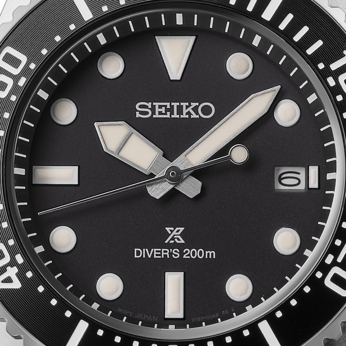 Seiko Prospex Solar Diver's 41mm Mens Bracelet Watch Black Dial