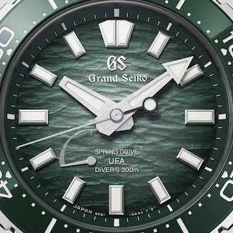 Grand Seiko Evolution 9 Spring Drive U.F.A Ushio 300 Diver 40.8mm Mens Watch Green
