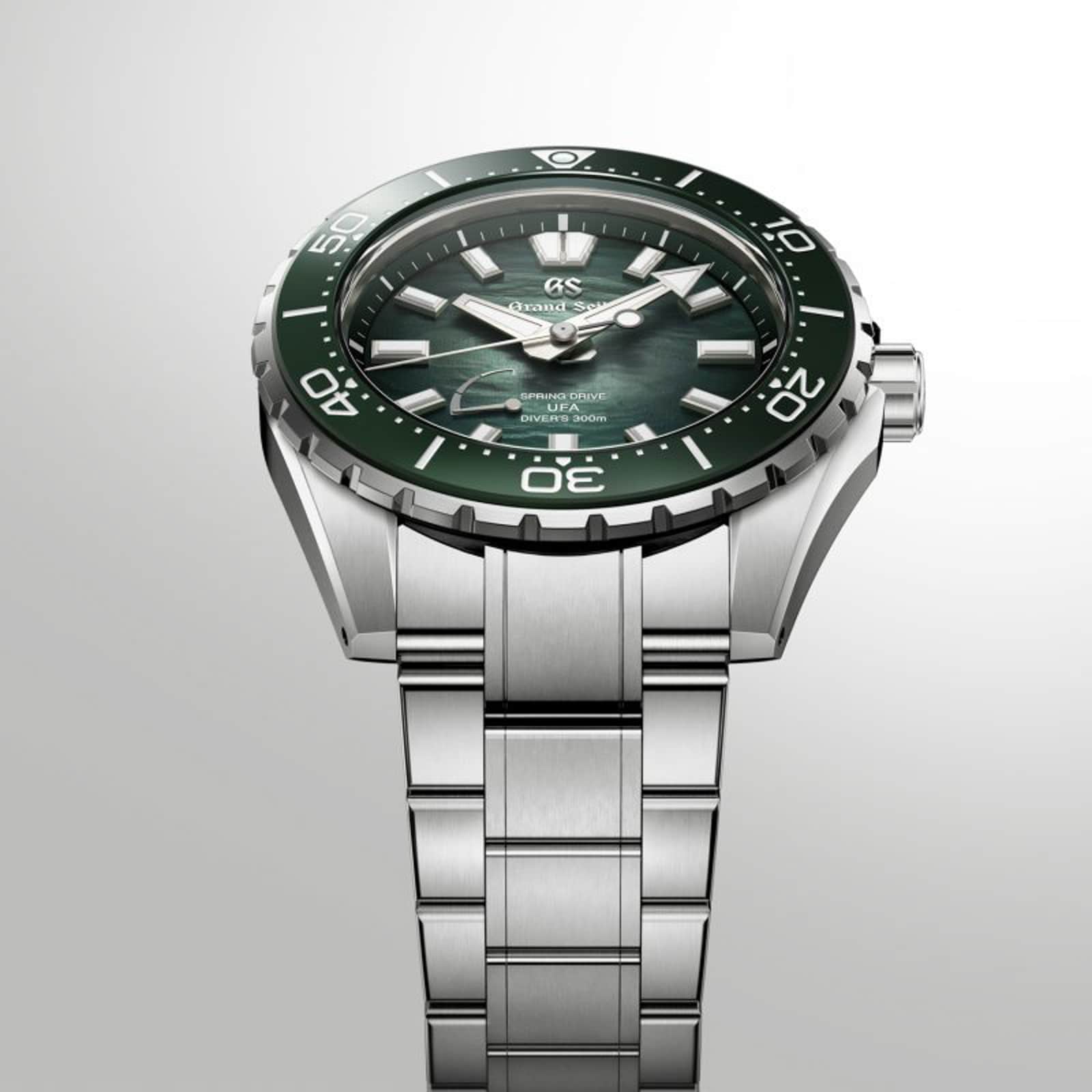 Grand Seiko Evolution 9 Spring Drive U.F.A Ushio 300 Diver 40.8mm Mens Watch Green