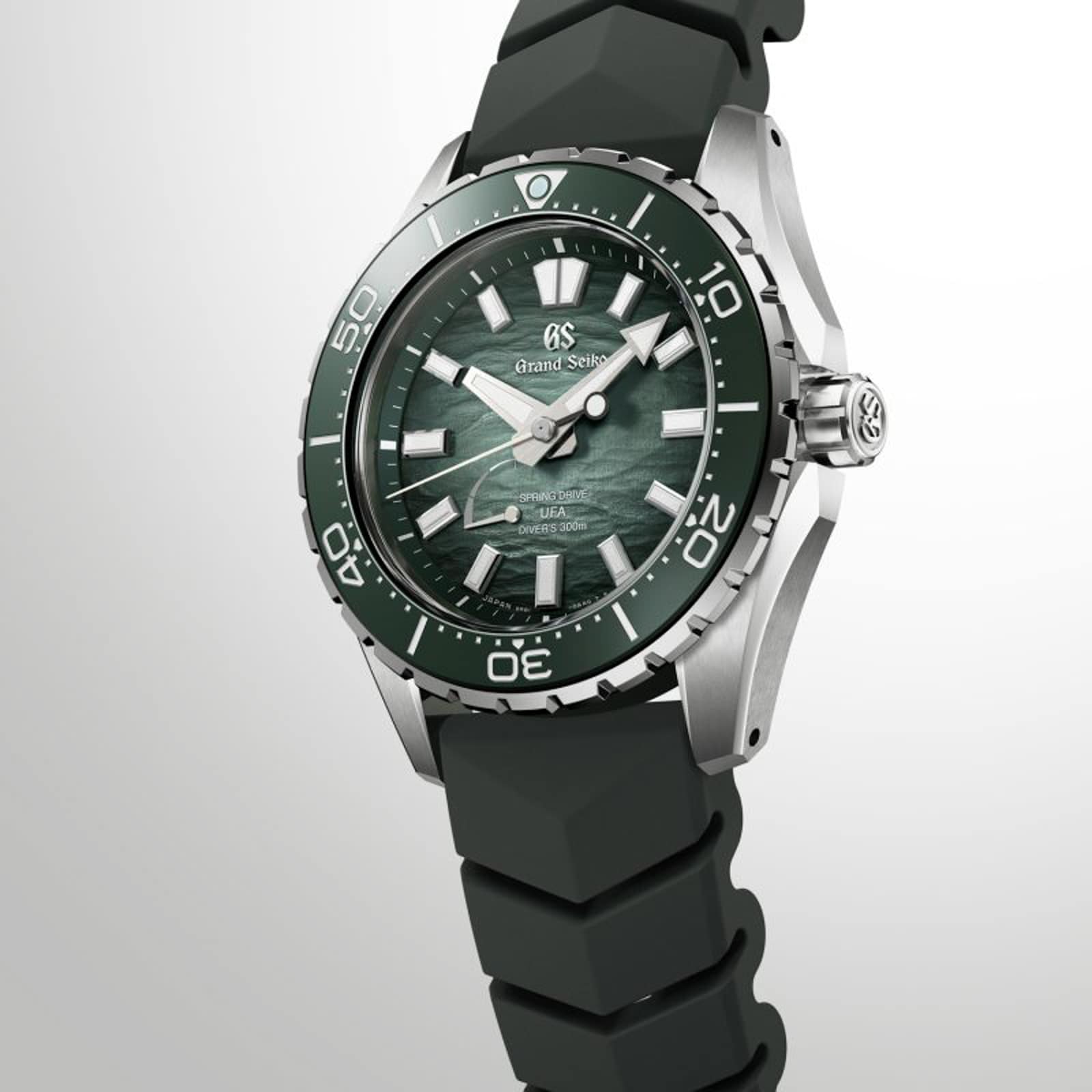 Grand Seiko Evolution 9 Spring Drive U.F.A Ushio 300 Diver 40.8mm Mens Watch Green