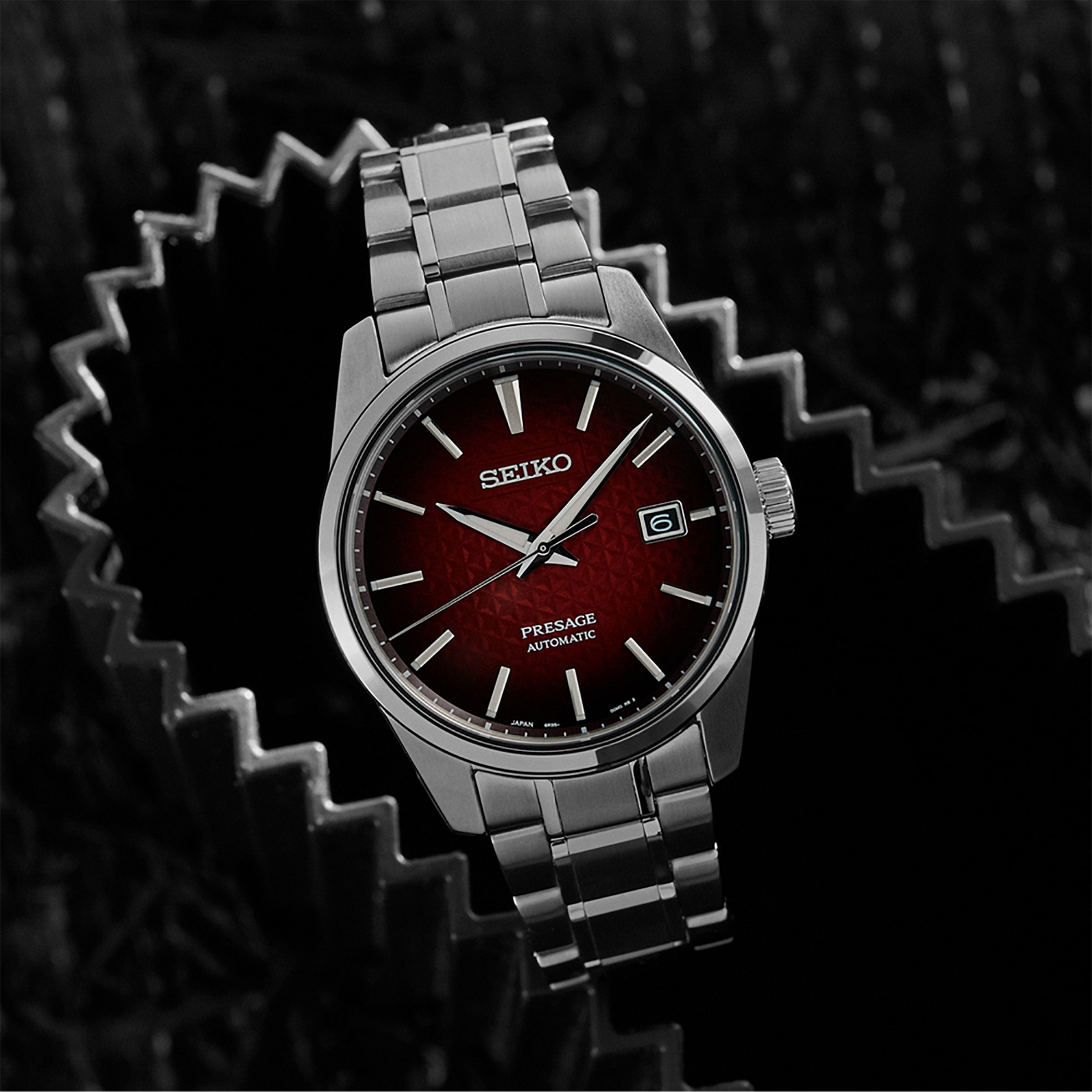 Seiko red dial online men's watch