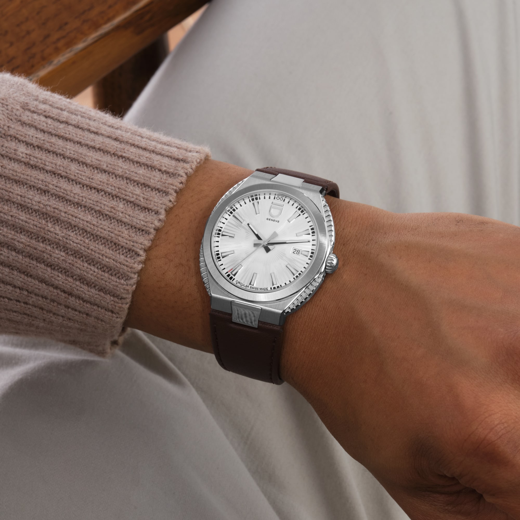 ID Genève Circular S Silver Dial Fluted Sides 41mm ID Genève Circular S Silver Dial Fluted Sides 41mm