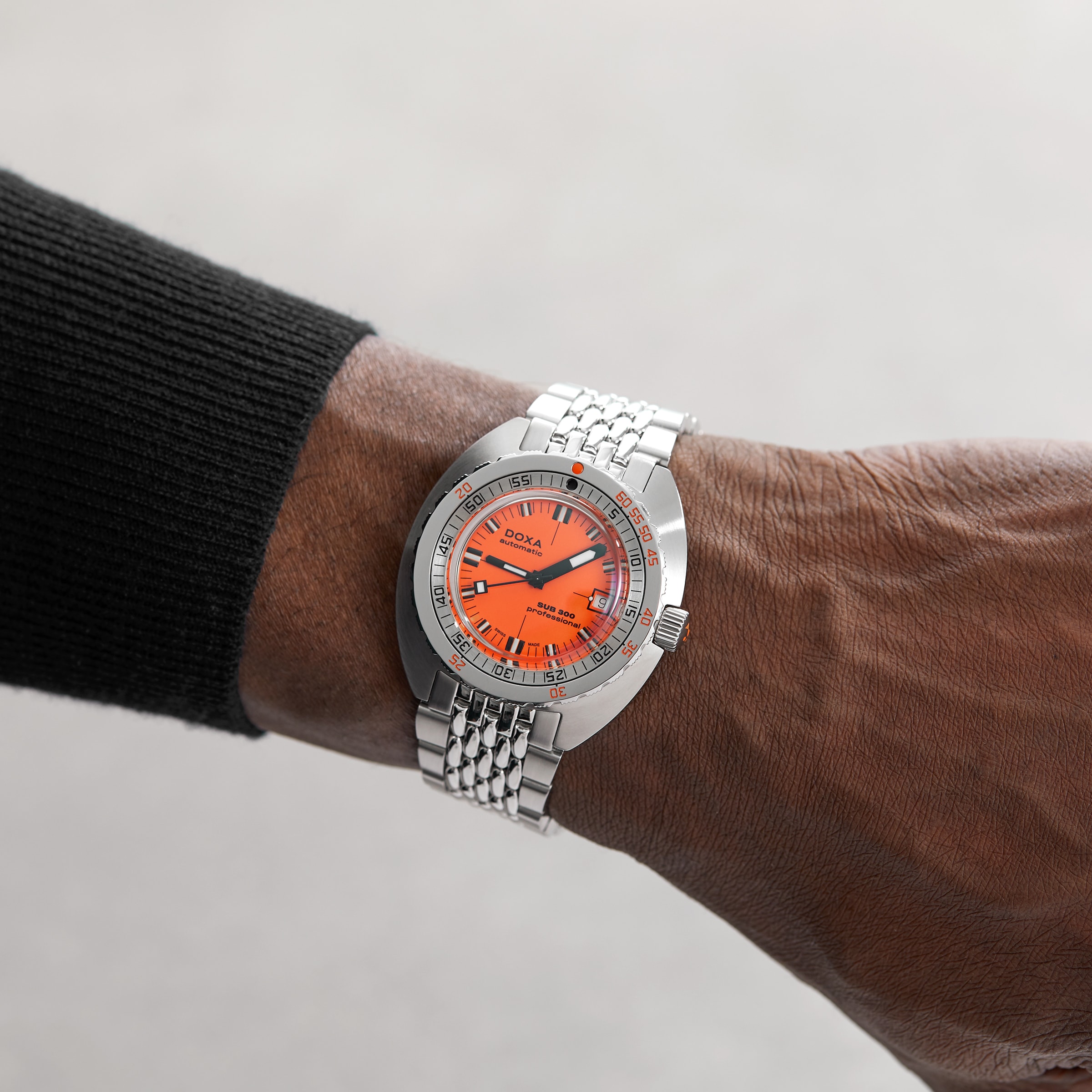 Doxa sub hot sale watch