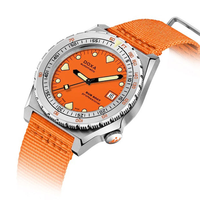 DOXA Sub 600T 40mm Mens Watch Orange NATO Strap