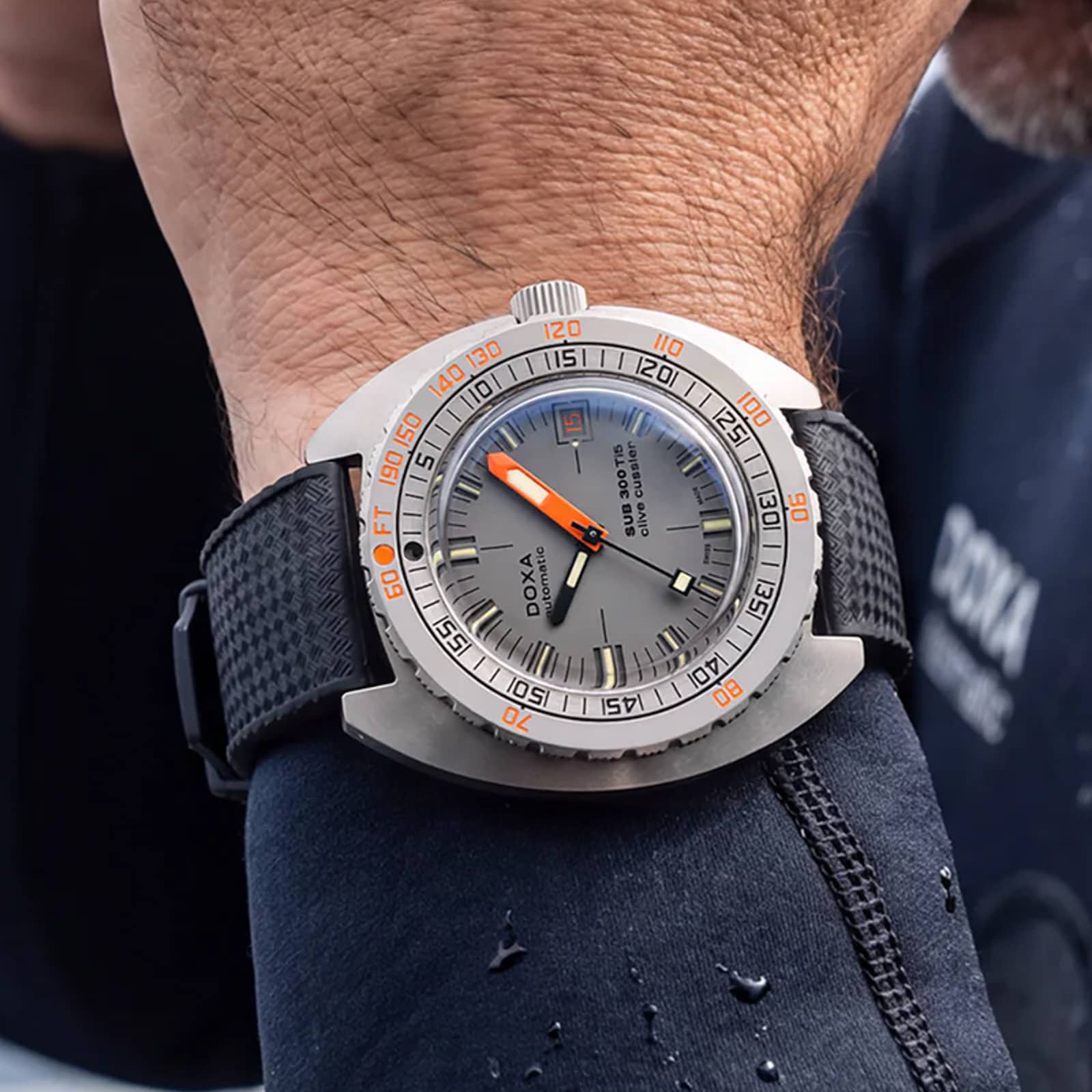 DOXA Sub 300 Ti5 Clive Cussler 42.5mm Limited Edition Mens Watch Grey