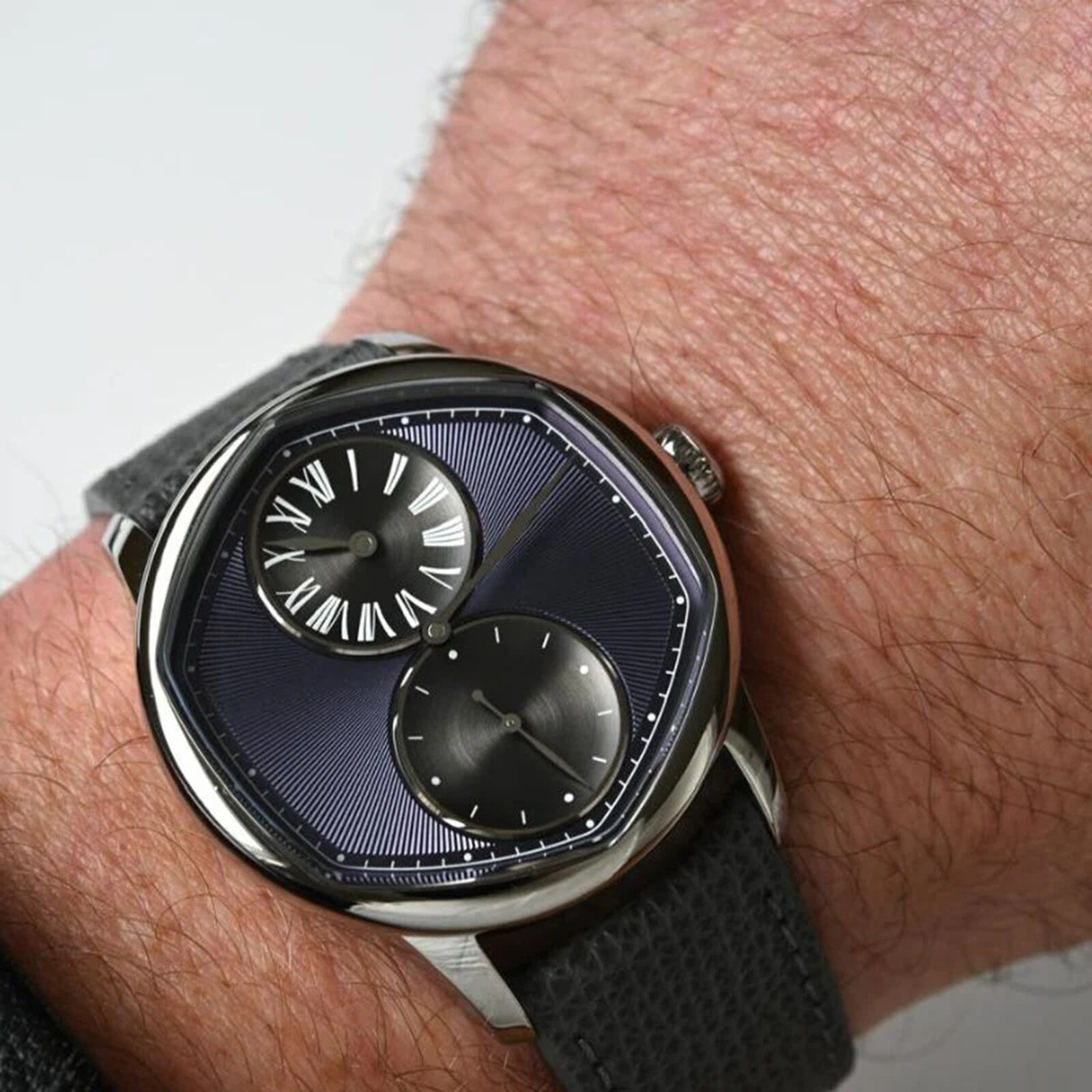 Louis Erard Le Régulateur x Cédric Johner Limited Edition 39mm Unisex Watch Purple