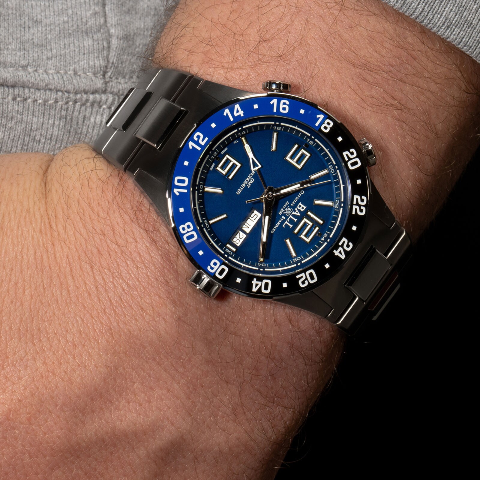 BALL Roadmaster Marine GMT Ceramic 40mm Limited Edition Mens Watch Black