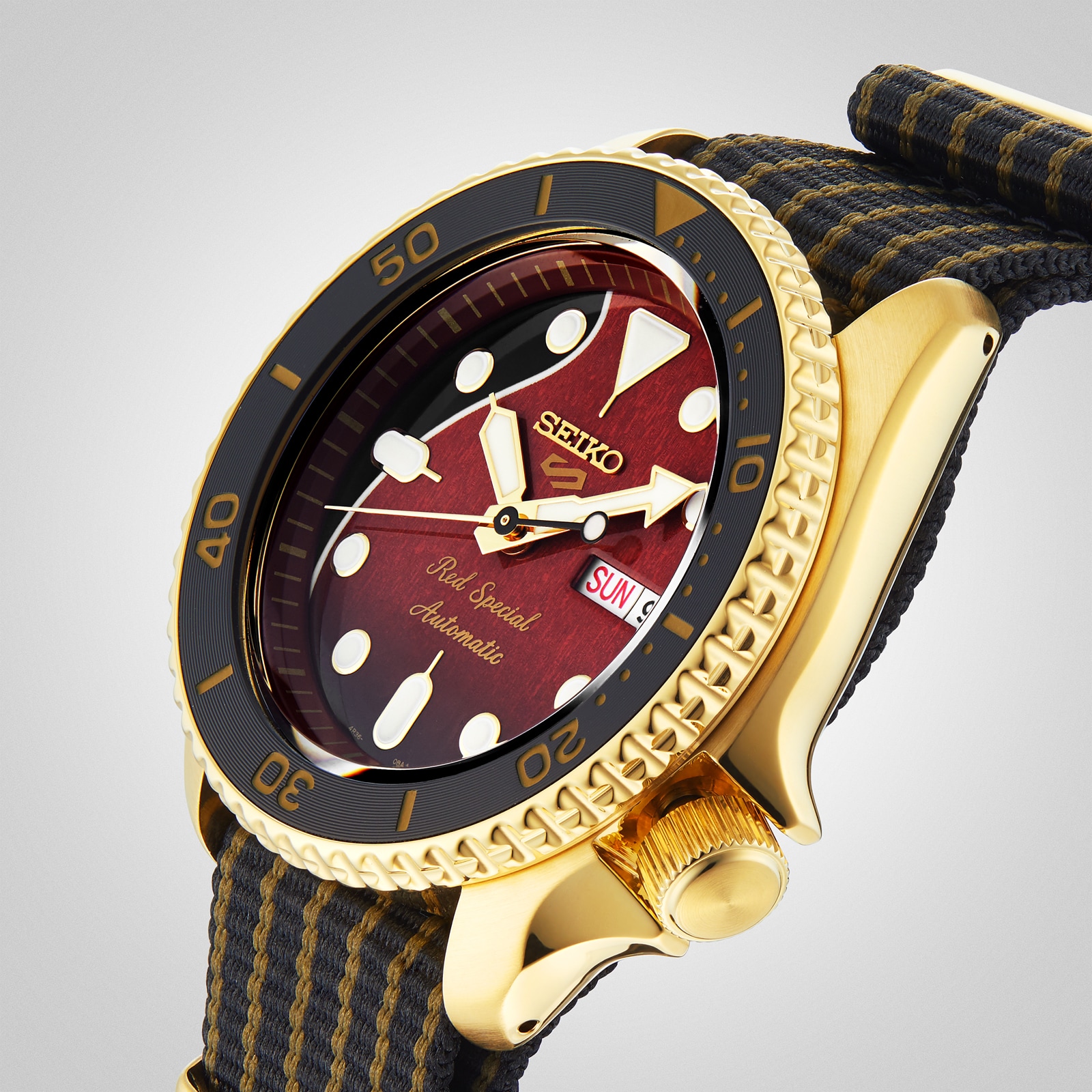 Seiko red special discount watch