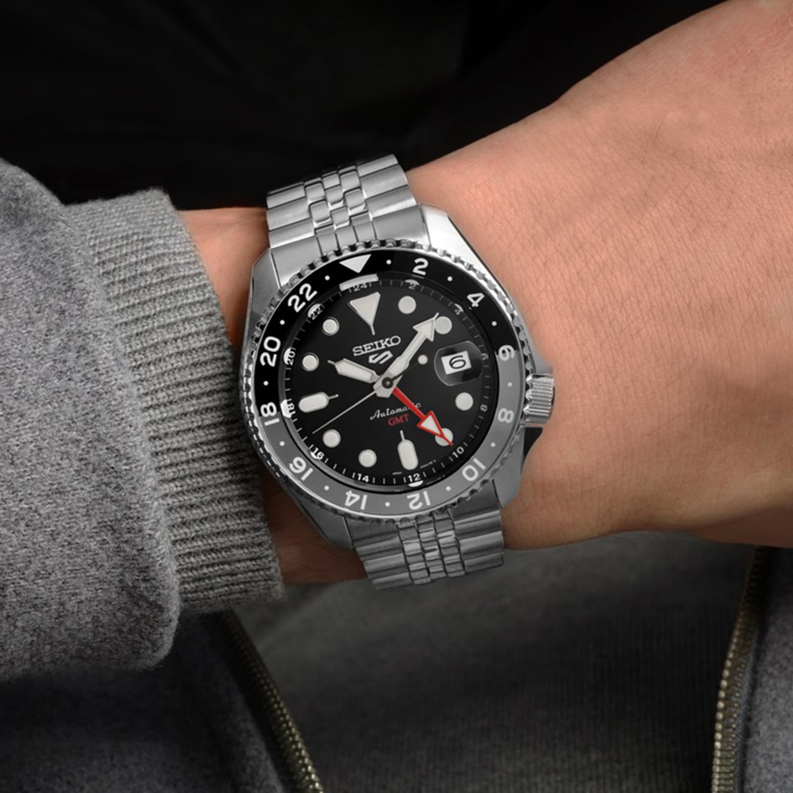 Seiko 5 Sports Black Grape' GMT 42.5mm Mens Watch