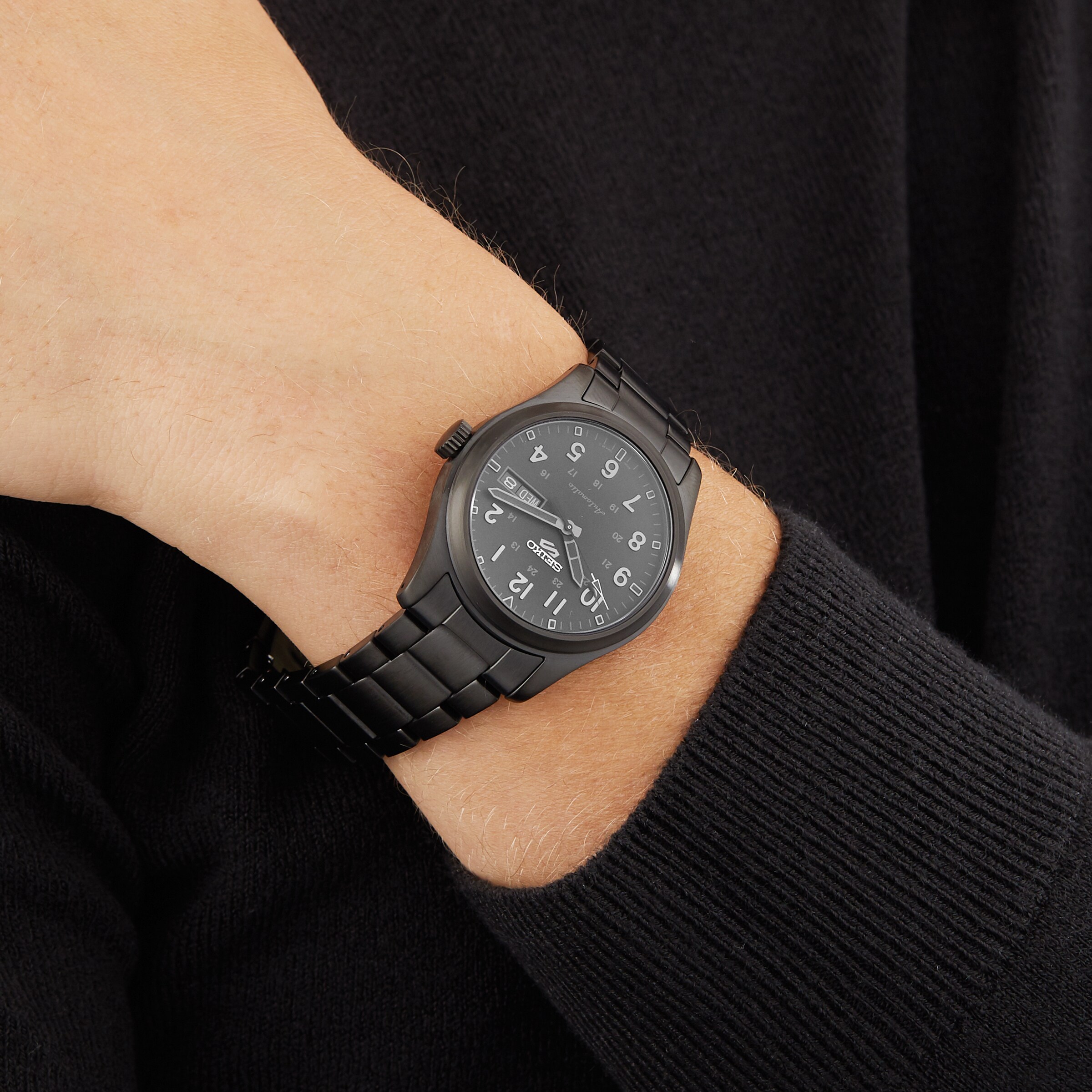 Seiko 5 stealth online black