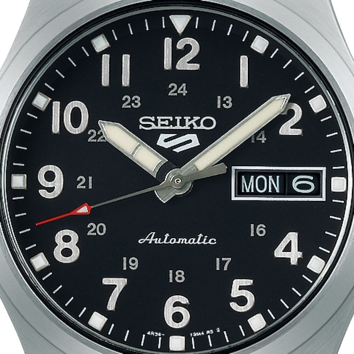 Seiko 5 Sports 5 Sports 'In the metal' Midfield Sports Style